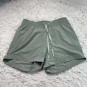 Lululemon Spring Break Away Short *4-way Stretch 3" Sea Moss